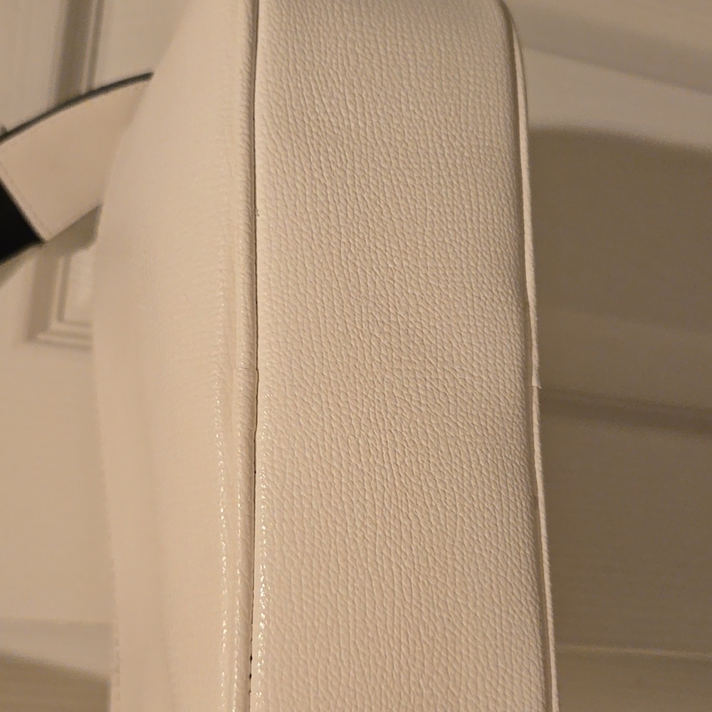 Karl Lagerfeld Paris Maybelle Crossbody Bag Winter White/Blush Nwot - Picture 4 of 6